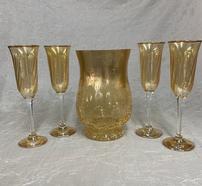 4 Amber Champange Flutes W/ Amber Vase 202//186